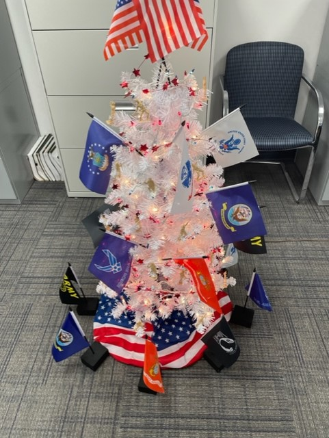 Forth of July Office Tree
